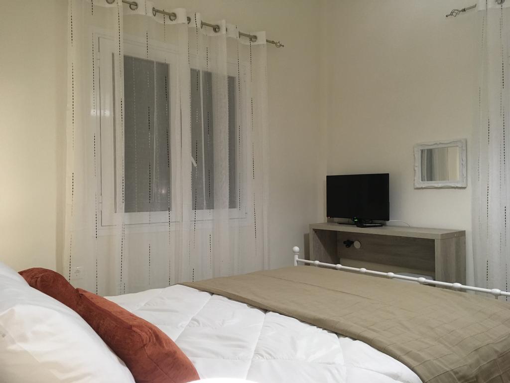 Demeliza Apartments Plaka  Bagian luar foto