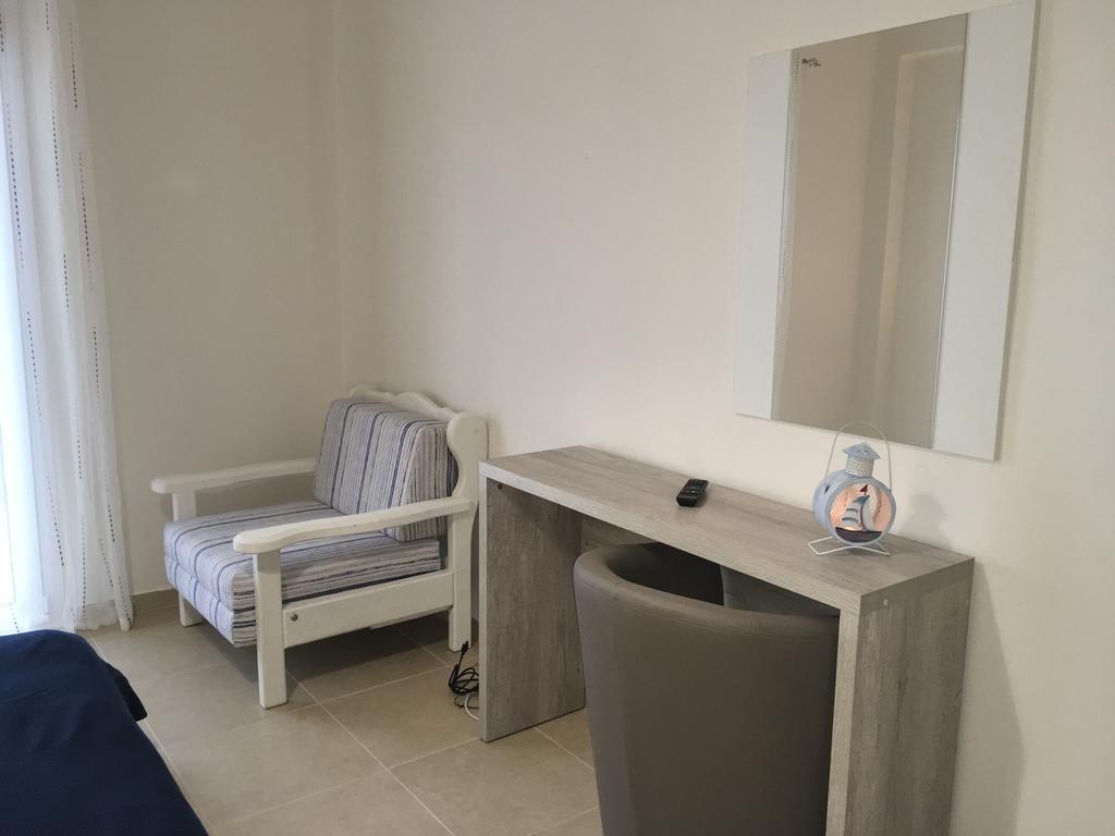 Demeliza Apartments Plaka  Bagian luar foto