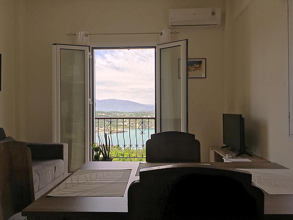 Demeliza Apartments Plaka  Bagian luar foto